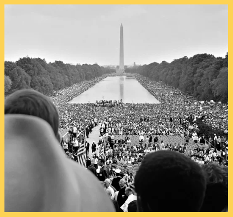 Black and white picture of people at Washington Monument