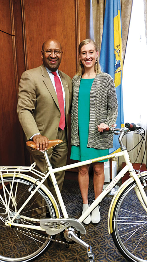 Alumna designs bike for pope image